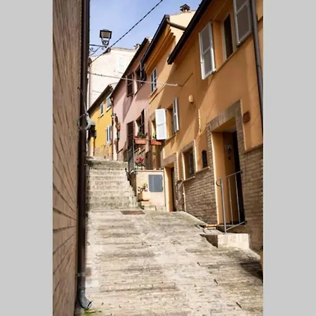 La Casetta - Casa Indipendente Nel Centro Storico Lägenhet Fermo