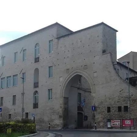 La Casetta - Casa Indipendente Nel Centro Storico Lägenhet